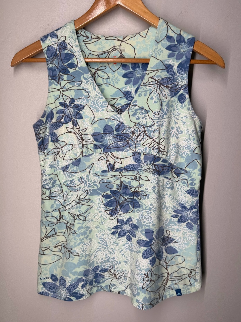 Vintage Y2K Nike ACG Floral Fit Dry Gorpcore Outdoor Performance Tank Gym Hiking